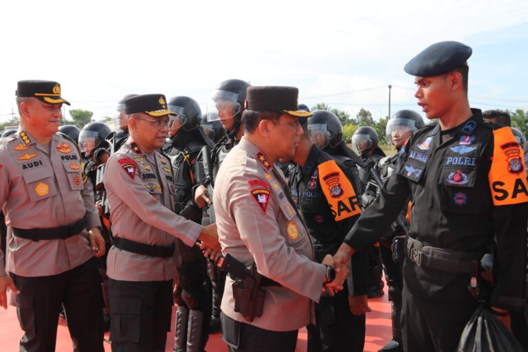 Kapolda Kaltara dan Personel Brimob Quartal.id