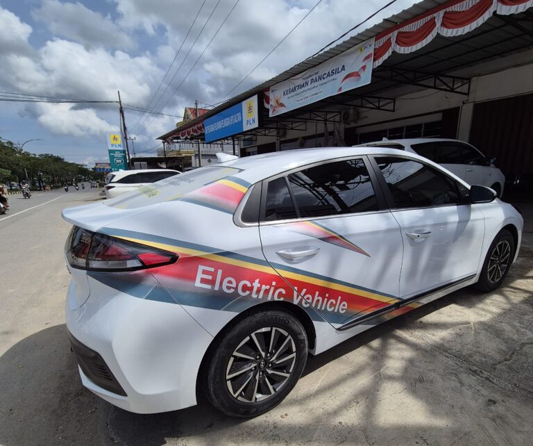 Mobil listrik milik PLN UP3 Kaltara. PLN UP3 KALTARA Quartal.id